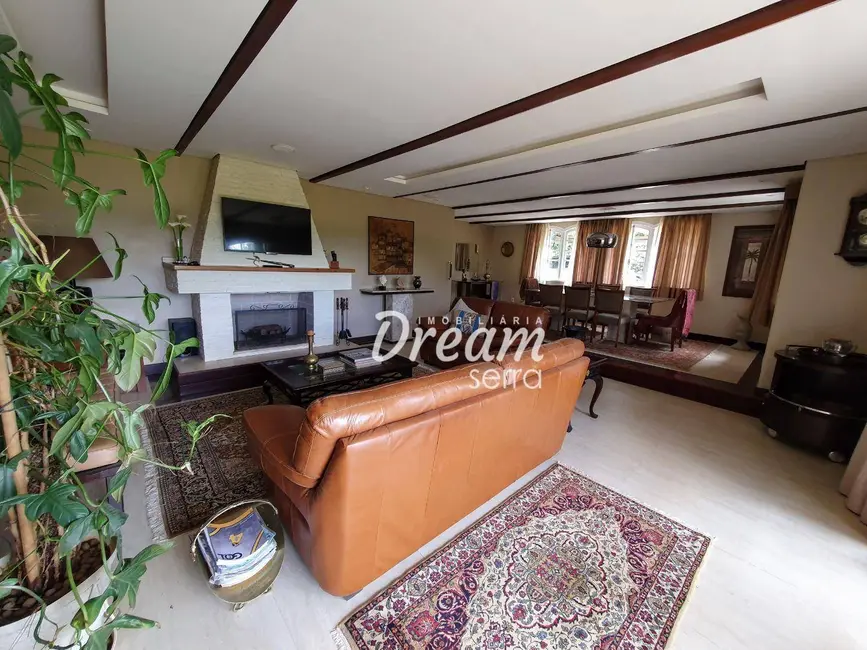 Foto 6 de Casa com 3 quartos à venda, 12500m2 em Iucas, Teresopolis - RJ