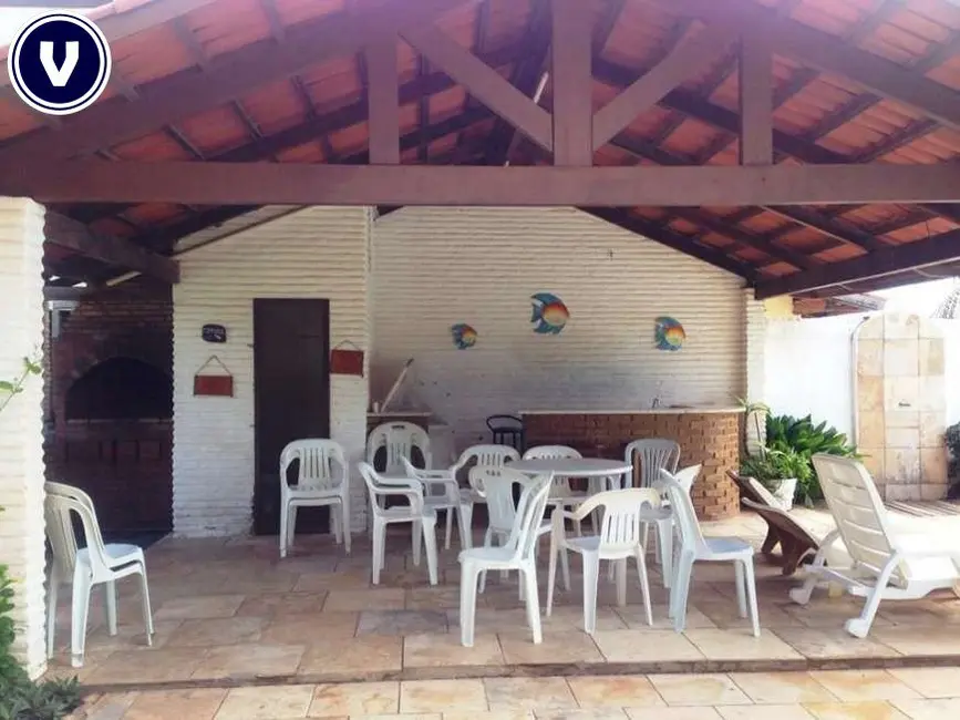 Foto 4 de Casa com 4 quartos para alugar, 350m2 em Aquiraz - CE
