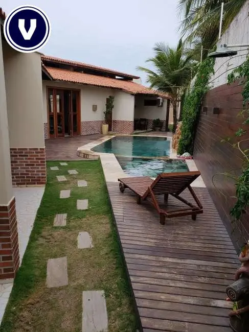 Casa com 10 quartos à venda, 320m2 em Aquiraz - CE - imagem 3 Foto 3 de Casa com 10 quartos à venda, 320m2 em Aquiraz - CE