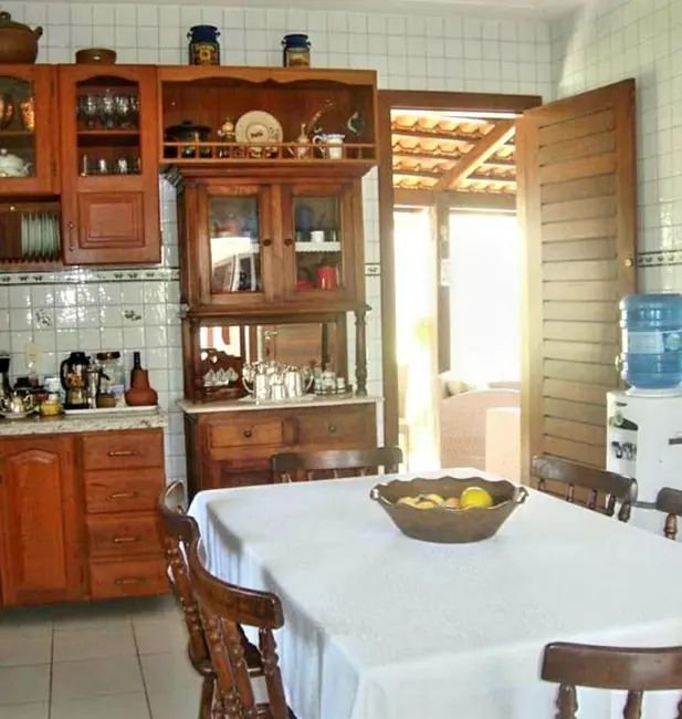 Casa com 5 quartos à venda, 278m2 em Edson Queiroz, Fortaleza - CE - imagem 8 Foto 8 de Casa com 5 quartos à venda, 278m2 em Edson Queiroz, Fortaleza - CE