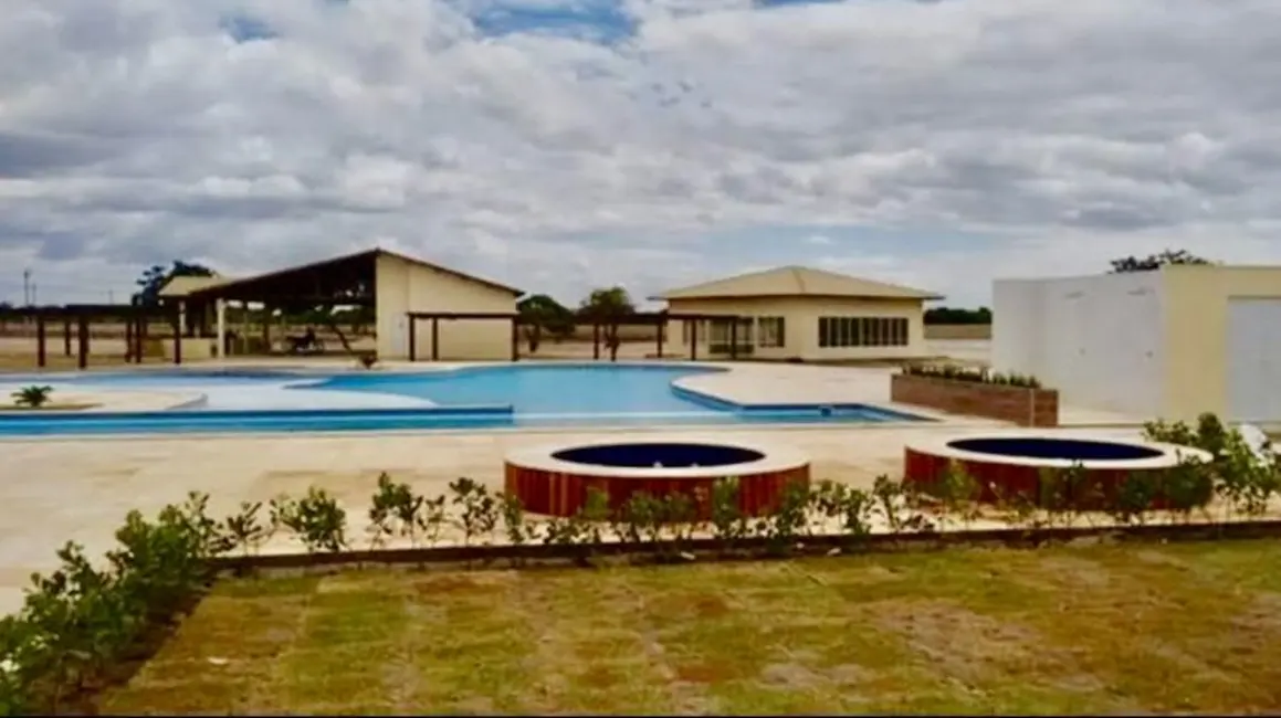 Terreno / Lote à venda, 350m2 em Aracati - CE - imagem 3 Foto 3 de Terreno / Lote à venda, 350m2 em Aracati - CE