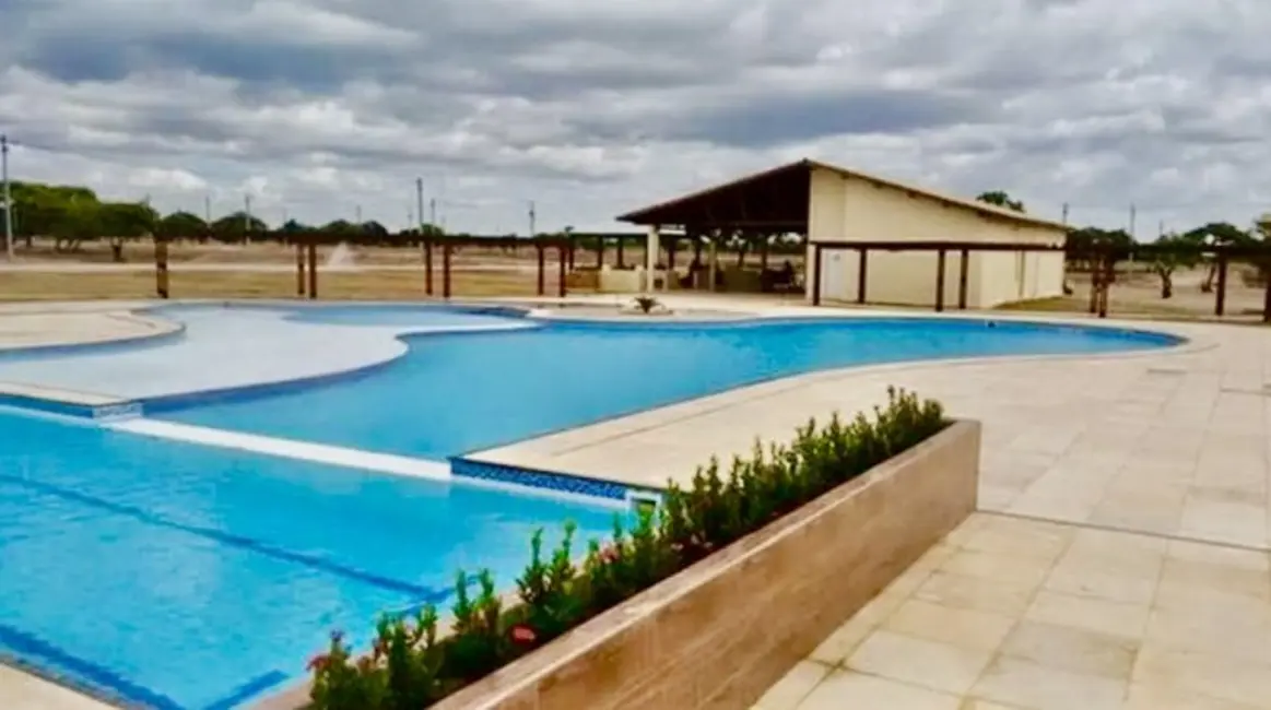Terreno / Lote à venda, 350m2 em Aracati - CE - imagem 4 Foto 4 de Terreno / Lote à venda, 350m2 em Aracati - CE