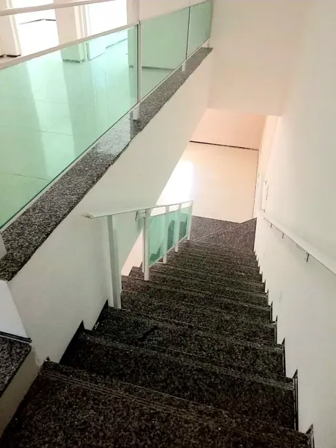 Casa com 4 quartos à venda, 228m2 em Cidade dos Funcionários, Fortaleza - CE - imagem 6 Foto 6 de Casa com 4 quartos à venda, 228m2 em Cidade dos Funcionários, Fortaleza - CE