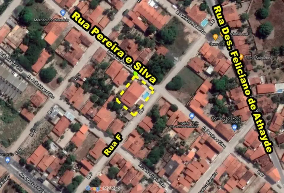 Casa com 3 quartos à venda, 428m2 em Centro, Cascavel - CE - imagem 3 Foto 3 de Casa com 3 quartos à venda, 428m2 em Centro, Cascavel - CE