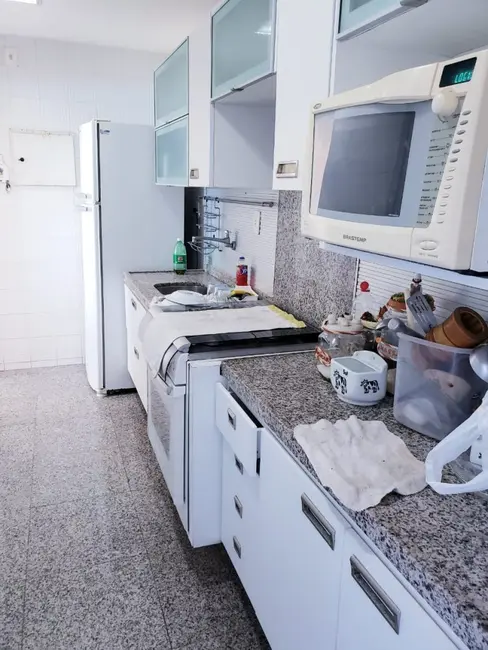 Apartamento com 2 quartos para alugar, 70m2 em Meireles, Fortaleza - CE - imagem 4 Foto 4 de Apartamento com 2 quartos para alugar, 70m2 em Meireles, Fortaleza - CE