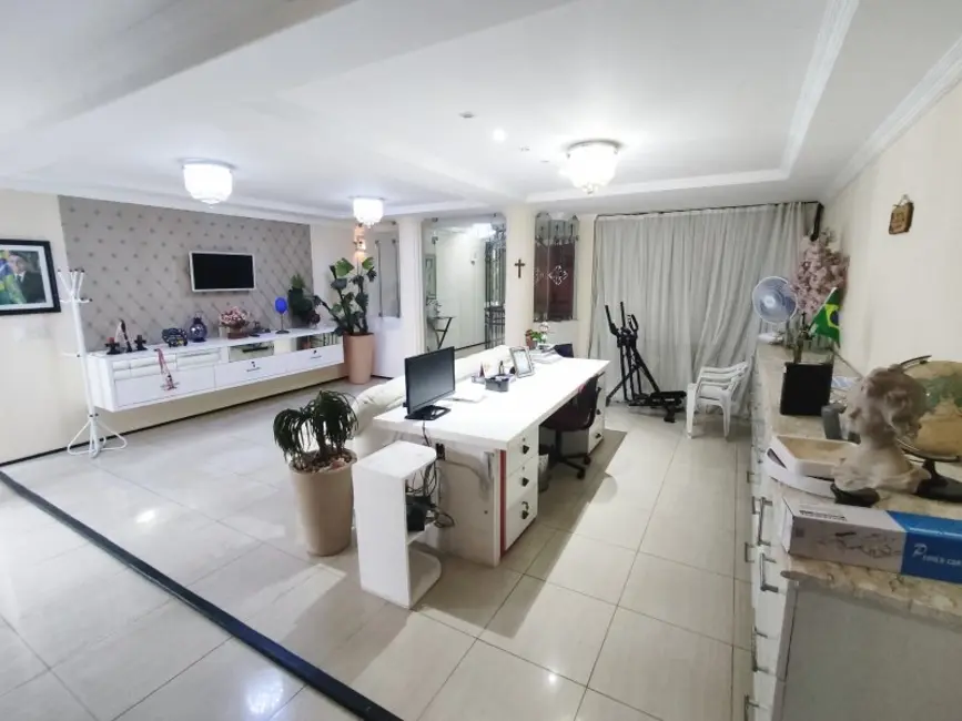 Casa com 9 quartos à venda, 960m2 em Centro, Fortaleza - CE - imagem 8 Foto 8 de Casa com 9 quartos à venda, 960m2 em Centro, Fortaleza - CE