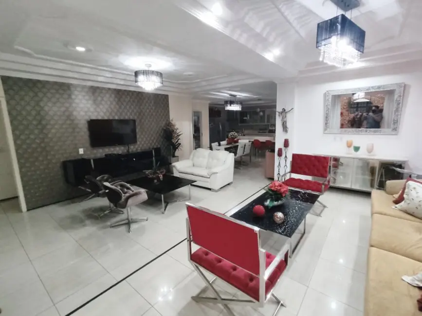 Foto 1 de Casa com 9 quartos à venda, 960m2 em Centro, Fortaleza - CE
