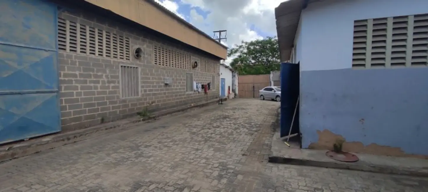 Armazém / Galpão à venda, 3800m2 em Piratininga, Maracanau - CE - imagem 4 Foto 4 de Armazém / Galpão à venda, 3800m2 em Piratininga, Maracanau - CE