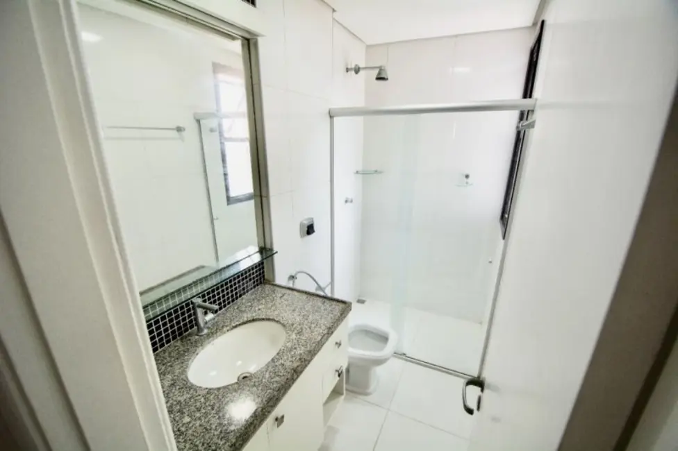 Casa de Condomínio com 4 quartos à venda, 180m2 em Lagoa Redonda, Fortaleza - CE - imagem 3 Foto 3 de Casa de Condomínio com 4 quartos à venda, 180m2 em Lagoa Redonda, Fortaleza - CE