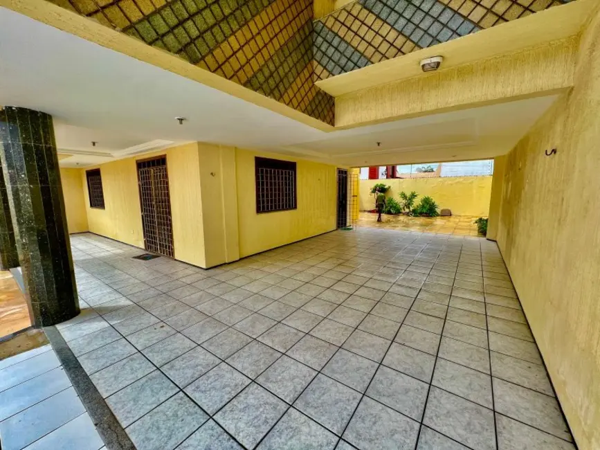 Foto 4 de Casa com 4 quartos à venda, 432m2 em Fortaleza - CE