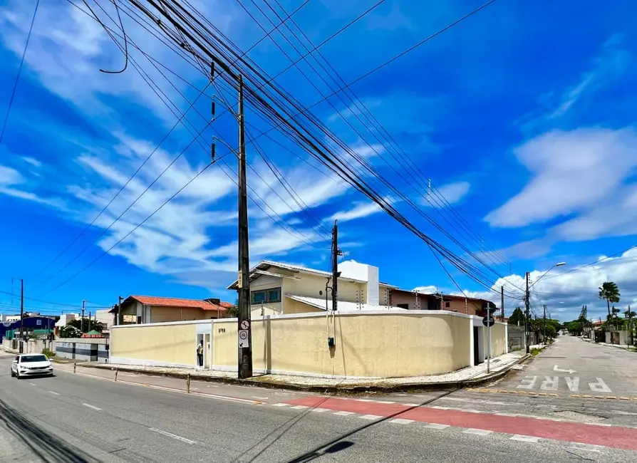 Casa com 4 quartos à venda, 428m2 em Parque Manibura, Fortaleza - CE - imagem 1 Foto 1 de Casa com 4 quartos à venda, 428m2 em Parque Manibura, Fortaleza - CE