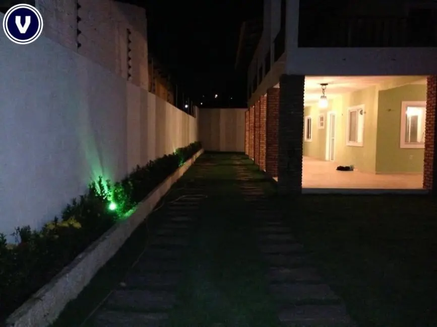 Foto 5 de Casa com 10 quartos à venda, 300m2 em Aquiraz - CE
