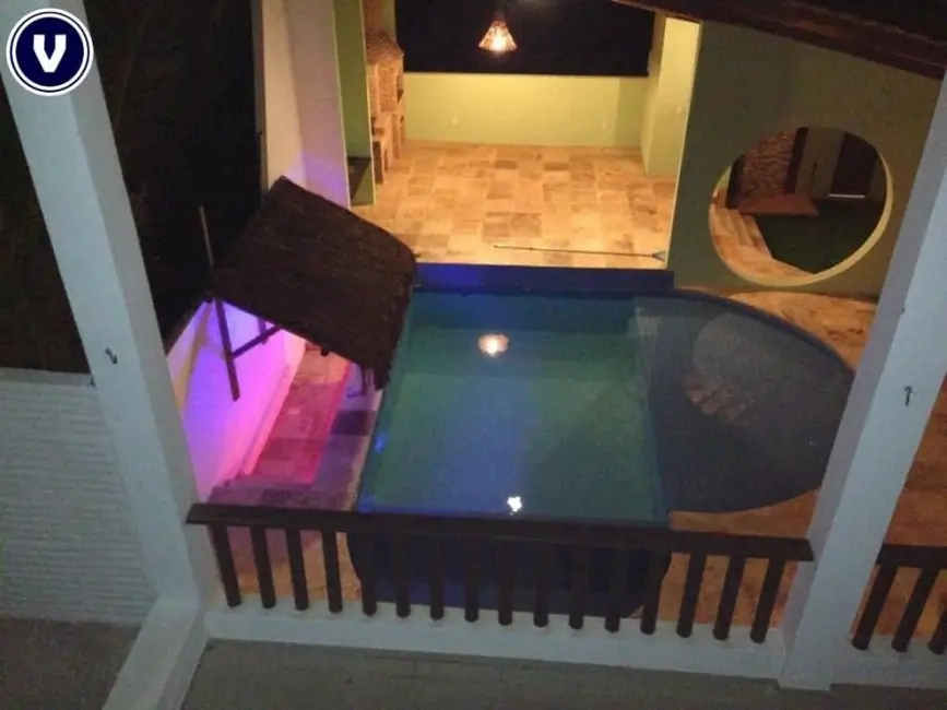Foto 2 de Casa com 10 quartos à venda, 300m2 em Aquiraz - CE