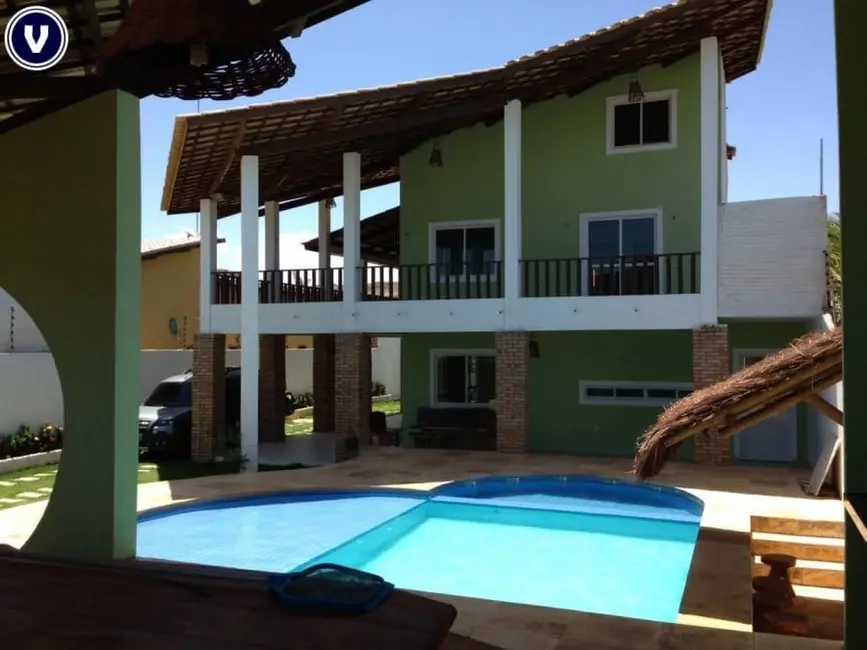 Foto 1 de Casa com 10 quartos à venda, 300m2 em Aquiraz - CE