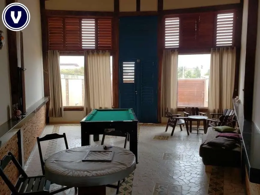 Foto 9 de Casa com 10 quartos à venda, 320m2 em Aquiraz - CE