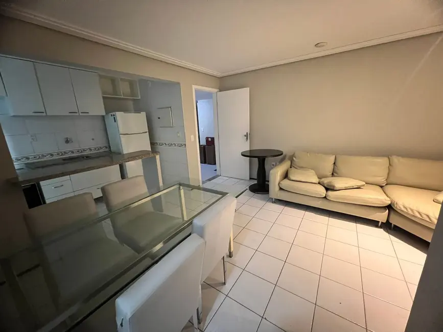 Foto 4 de Apartamento com 3 quartos à venda, 70m2 em Meireles, Fortaleza - CE