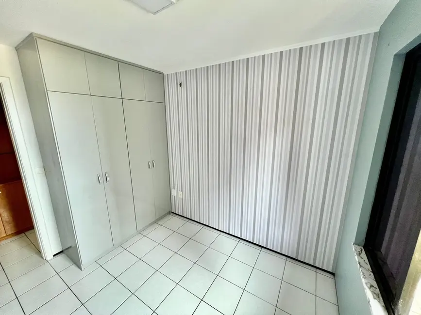 Foto 2 de Apartamento com 3 quartos à venda, 70m2 em Meireles, Fortaleza - CE