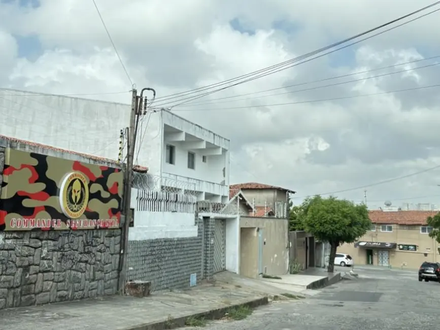Foto 2 de Casa com 1 quarto à venda, 10m2 em Cidade 2000, Fortaleza - CE