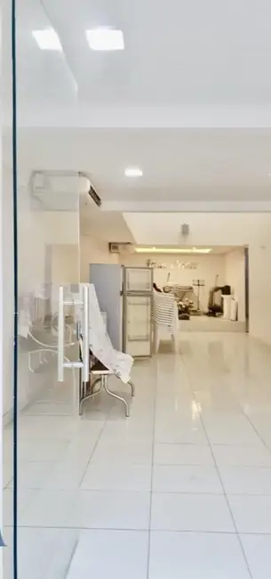 Casa com 3 quartos à venda, 166m2 em Centro, Fortaleza - CE - imagem 5 Foto 5 de Casa com 3 quartos à venda, 166m2 em Centro, Fortaleza - CE
