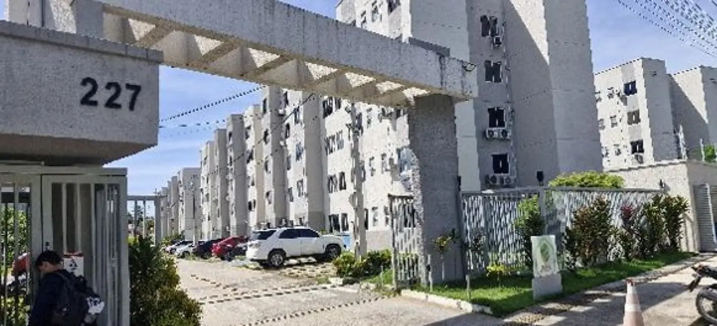 Foto 2 de Apartamento com 4 quartos à venda, 42m2 em Barroso, Fortaleza - CE