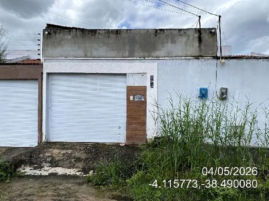 Foto 1 de Casa com 2 quartos à venda, 74m2 em Gameleira, Horizonte - CE