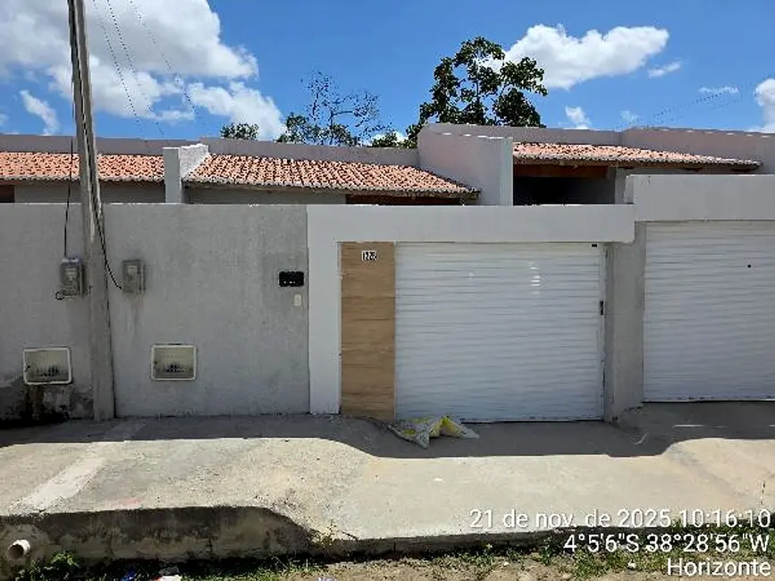 Foto 1 de Casa com 2 quartos à venda, 73m2 em Horizonte - CE