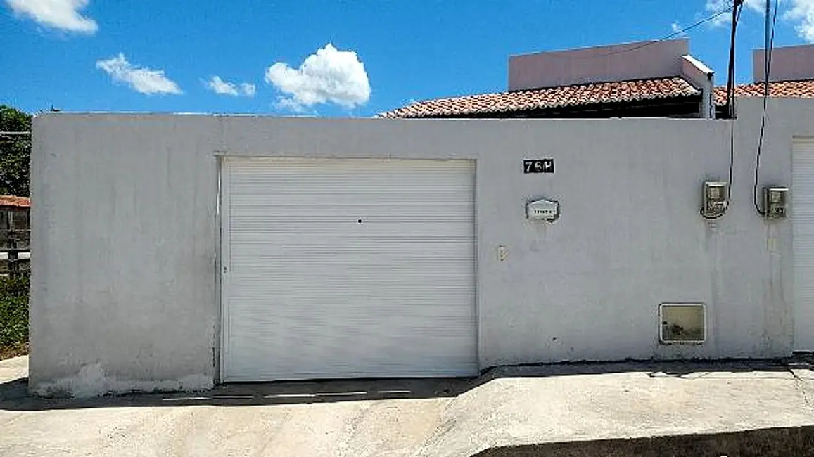 Foto 1 de Casa com 2 quartos à venda, 66m2 em Vertente, Horizonte - CE