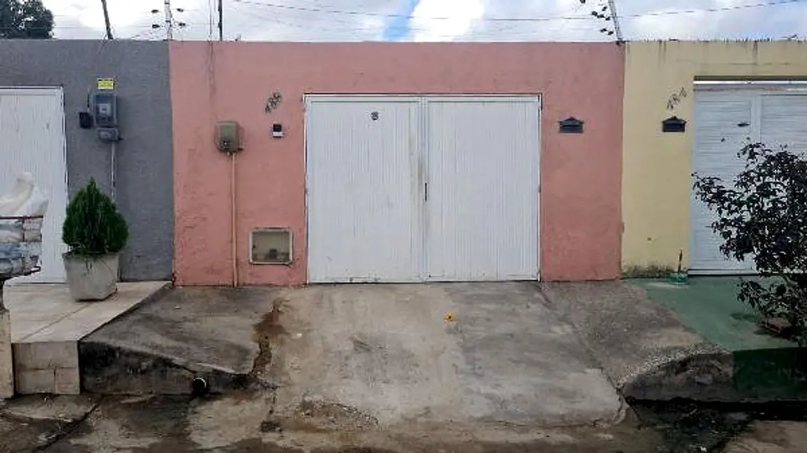 Foto 1 de Casa com 1 quarto à venda, 78m2 em Pacatuba - CE