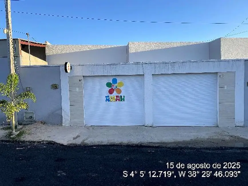 Foto 1 de Casa com 2 quartos à venda, 79m2 em Centro, Horizonte - CE