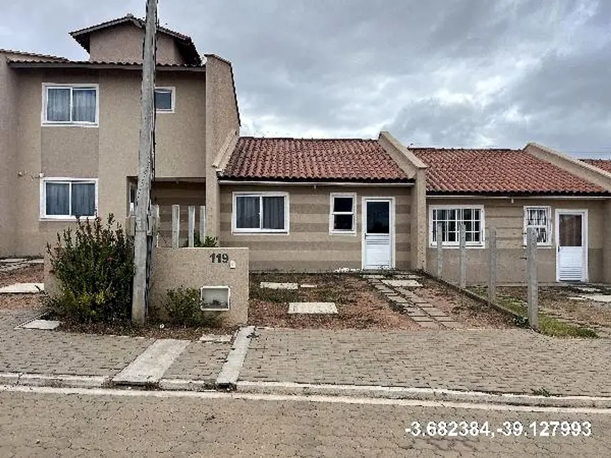 Casa com 2 quartos à venda, 54m2 em Centro, Sao Goncalo Do Amarante - CE - imagem 1 Foto 1 de Casa com 2 quartos à venda, 54m2 em Centro, Sao Goncalo Do Amarante - CE