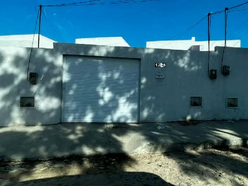 Foto 1 de Casa com 2 quartos à venda, 66m2 em Vertente, Horizonte - CE