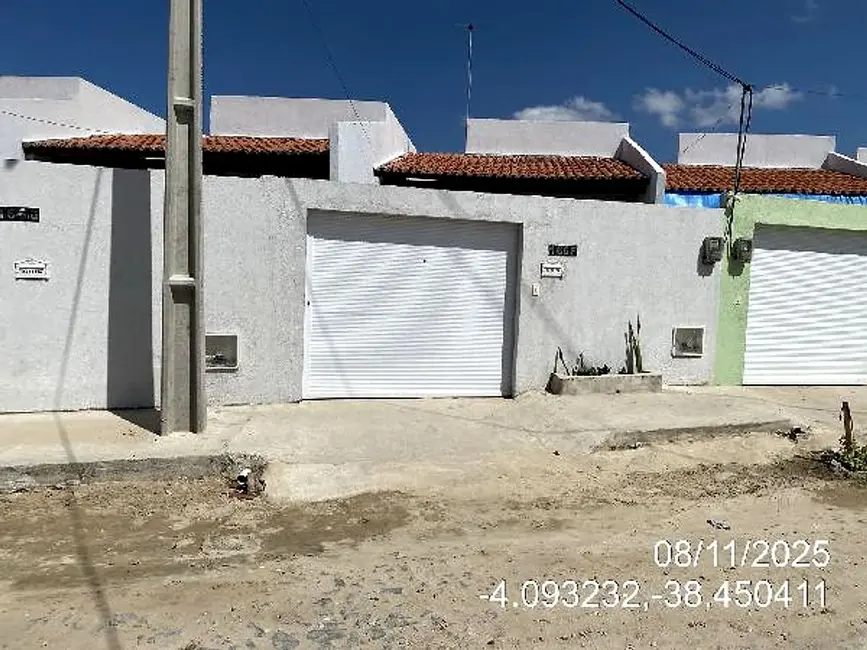 Foto 1 de Casa com 2 quartos à venda, 66m2 em Vertente, Horizonte - CE