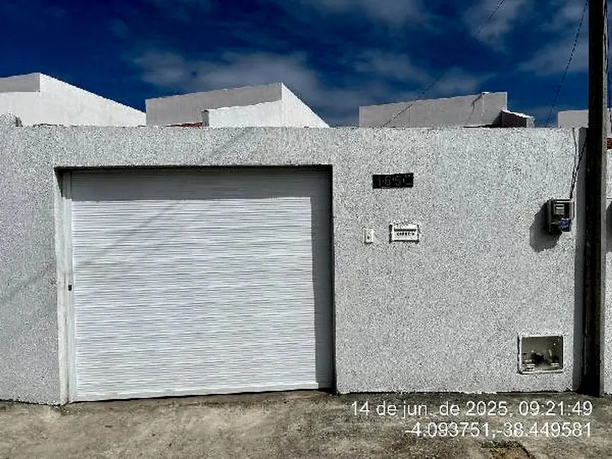 Foto 1 de Casa com 2 quartos à venda, 66m2 em Vertente, Horizonte - CE
