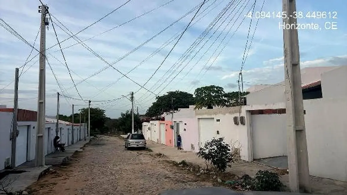 Foto 1 de Casa com 2 quartos à venda, 66m2 em Vertente, Horizonte - CE