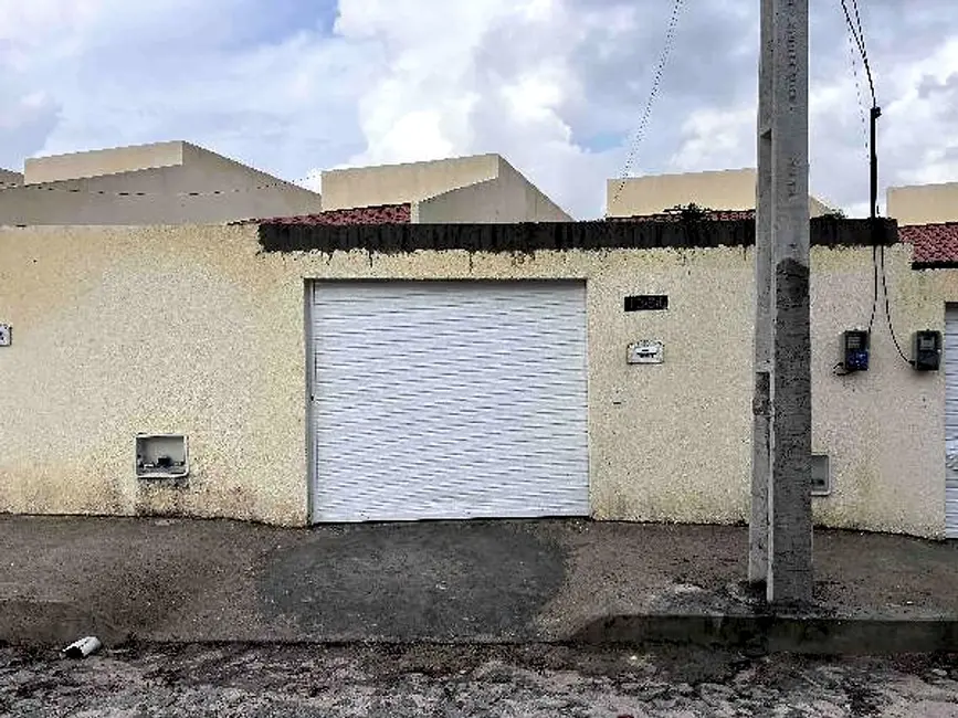 Foto 1 de Casa com 2 quartos à venda, 66m2 em Vertente, Horizonte - CE