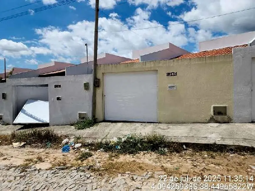 Foto 1 de Casa com 2 quartos à venda, 66m2 em Vertente, Horizonte - CE