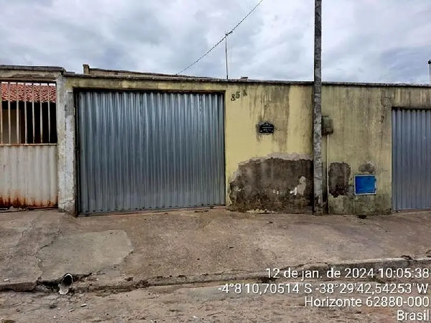 Foto 1 de Casa com 2 quartos à venda, 82m2 em Cajueiro da Malhada, Horizonte - CE