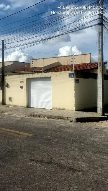 Foto 1 de Casa com 2 quartos à venda, 61m2 em Horizonte - CE
