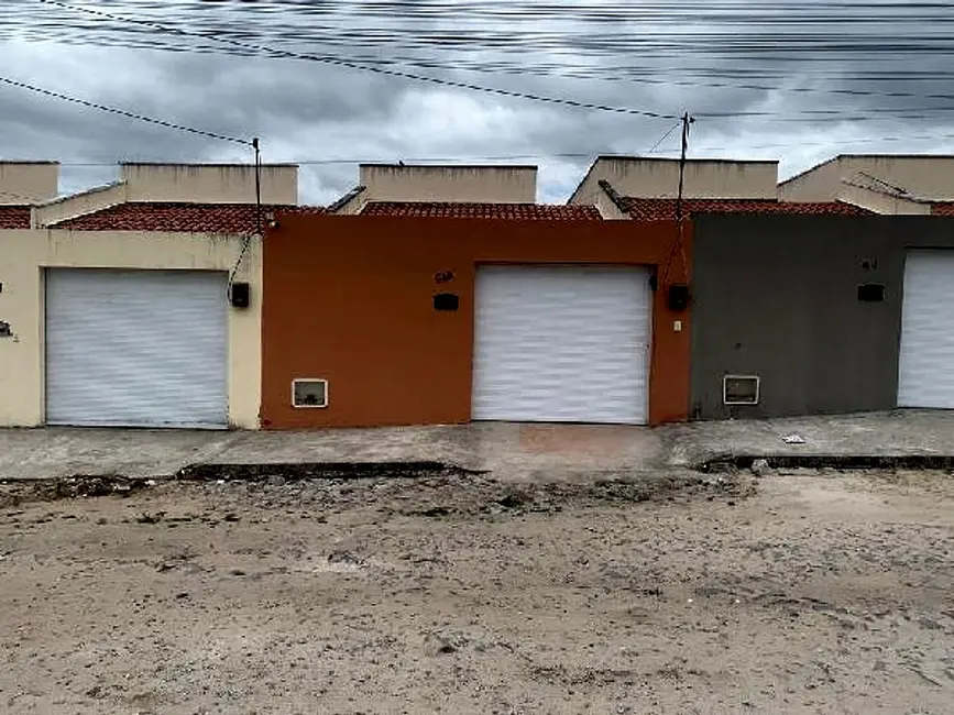 Foto 1 de Casa com 2 quartos à venda, 61m2 em Horizonte - CE