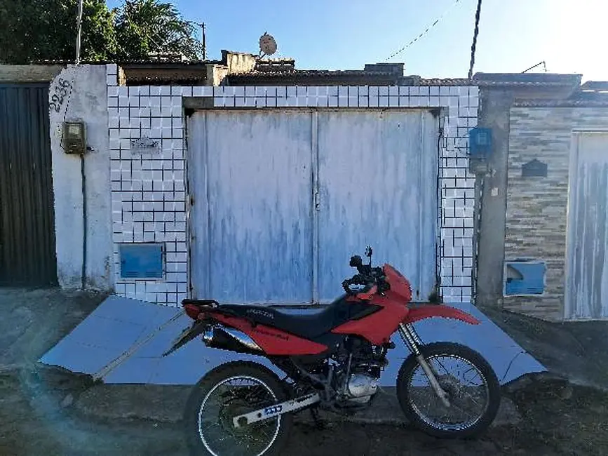 Foto 1 de Casa com 2 quartos à venda, 72m2 em Cascavel - CE