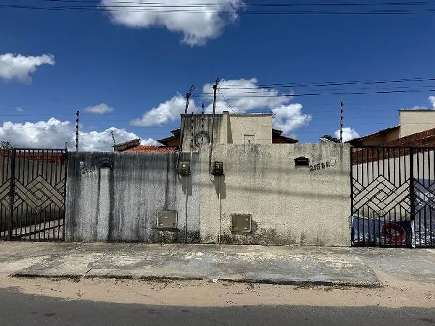 Foto 1 de Casa com 2 quartos à venda, 64m2 em Horizonte - CE