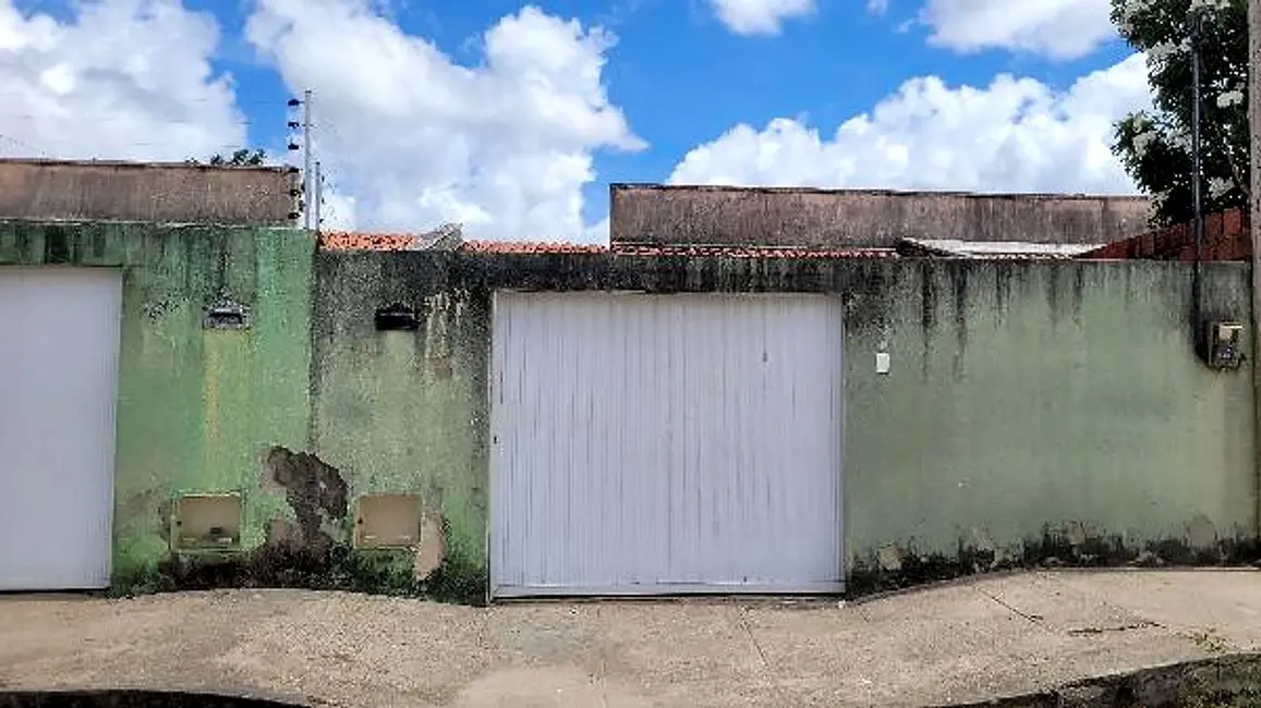 Foto 1 de Casa com 2 quartos à venda, 71m2 em Vertente, Horizonte - CE