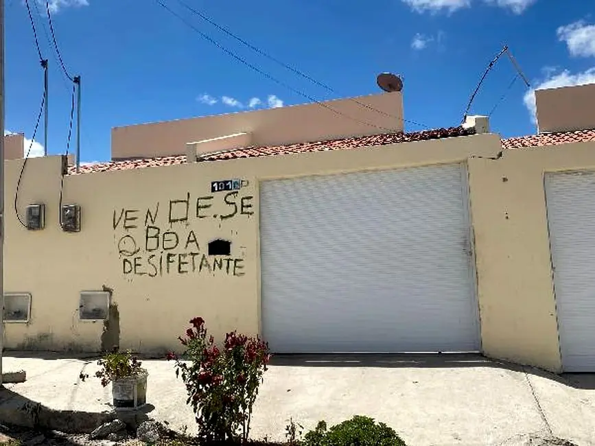 Foto 1 de Casa com 2 quartos à venda, 61m2 em Horizonte - CE