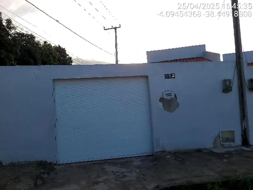 Foto 1 de Casa com 2 quartos à venda, 66m2 em Vertente, Horizonte - CE