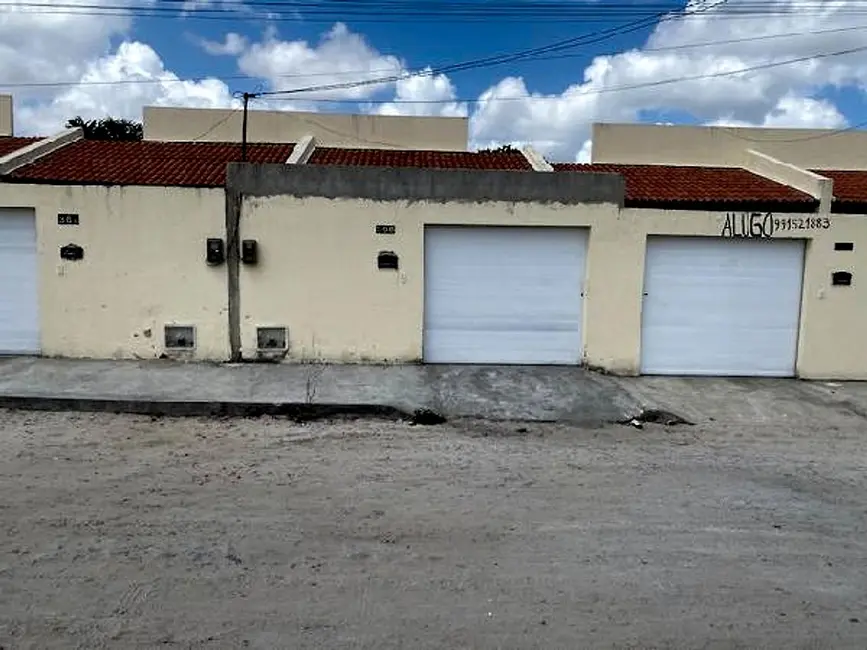Foto 1 de Casa com 2 quartos à venda, 61m2 em Horizonte - CE