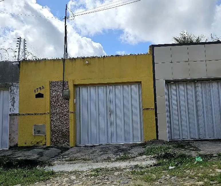 Foto 1 de Casa com 2 quartos à venda, 73m2 em Pavuna, Pacatuba - CE