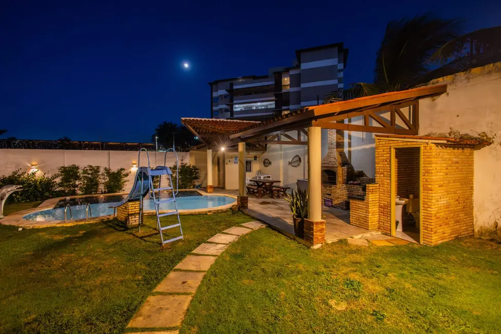 Foto 5 de Casa com 11 quartos para alugar, 300m2 em Aquiraz - CE