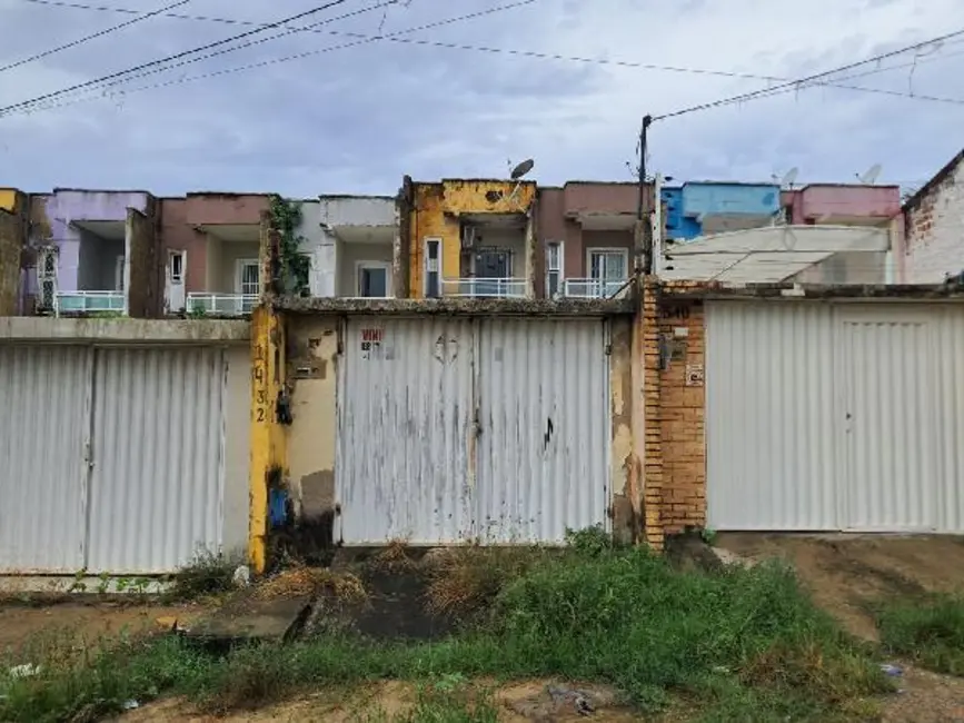 Foto 1 de Casa com 2 quartos à venda, 77m2 em Siqueira, Fortaleza - CE