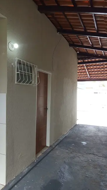 Foto 3 de Casa com 2 quartos à venda, 53m2 em Horizonte - CE