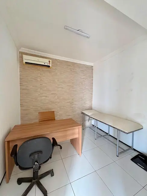 Sala Comercial à venda, 244m2 em Cidade dos Funcionários, Fortaleza - CE - imagem 2 Foto 2 de Sala Comercial à venda, 244m2 em Cidade dos Funcionários, Fortaleza - CE